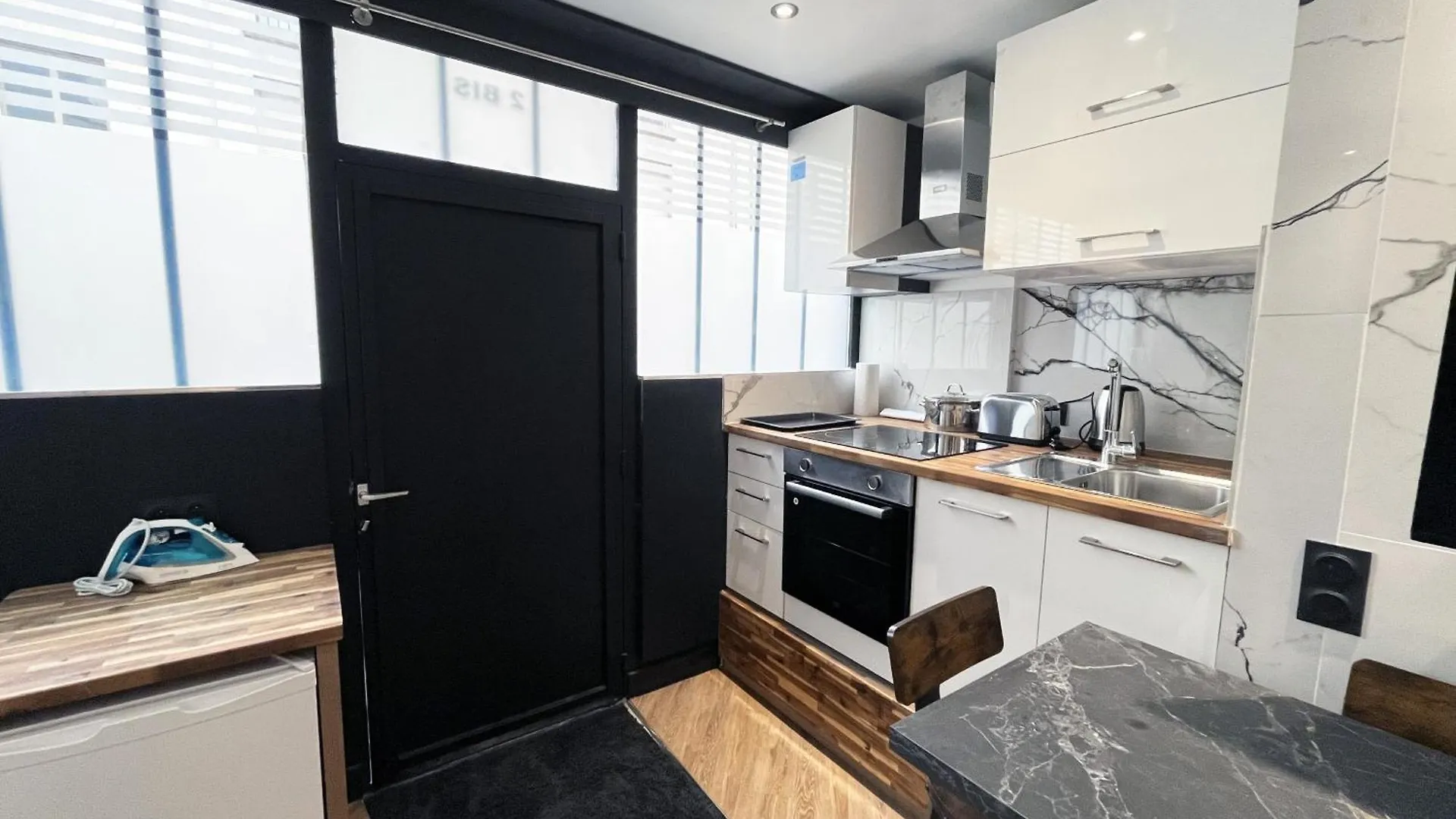 Urban Flat 172 - Pretty Flat Gaite Montparnasse Cinema Apartment Paris 0*,  France